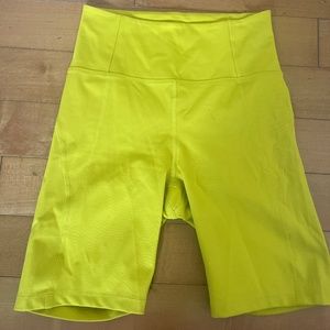 Girlfriend Collective bike short